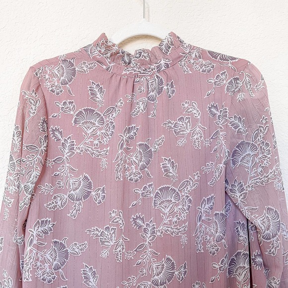 En Creme Button Front Detail Floral Mini Dress - Picture 11 of 13